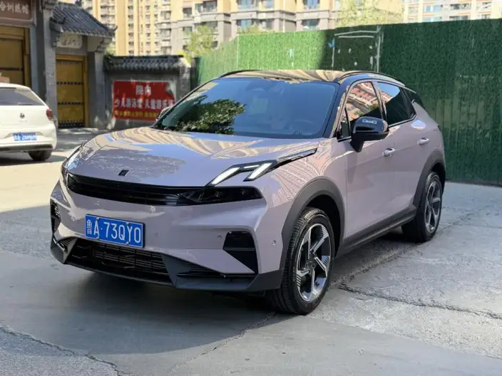 Lynk & Co 06 2025 Model Renew 1.5T Halo – фото 1