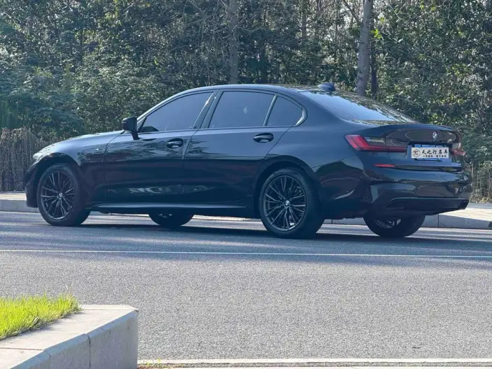 BMW 3 Series 2022 Model 325Li M Sports Night Set – фото 3