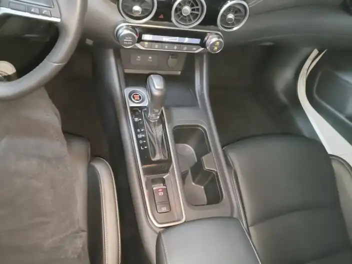 Nissan Sylphy 2023 Model 1.6L CVT Yuexiang Edition – фото 9