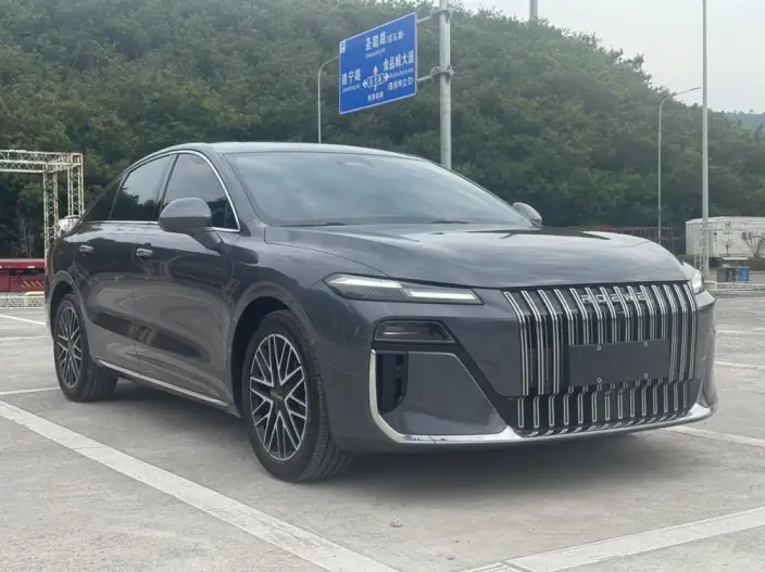 Roewe M7 DMH 2025 Model 160km Yuexiang Edition