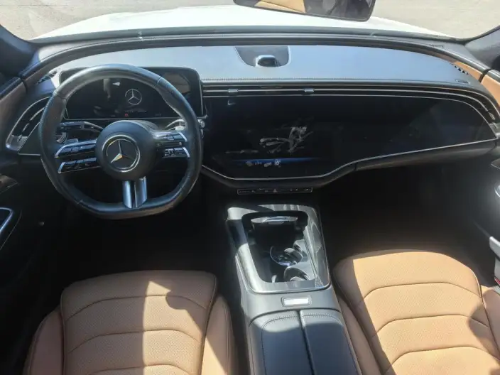 Mercedes-Benz E-Class 2024 Model E 260 L Sports sedan – фото 8