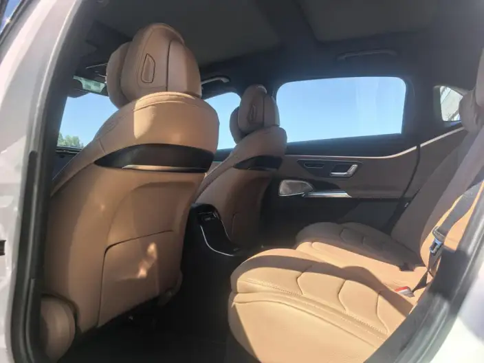 Mercedes-Benz E-Class 2024 Model E 260 L Sports sedan – фото 9