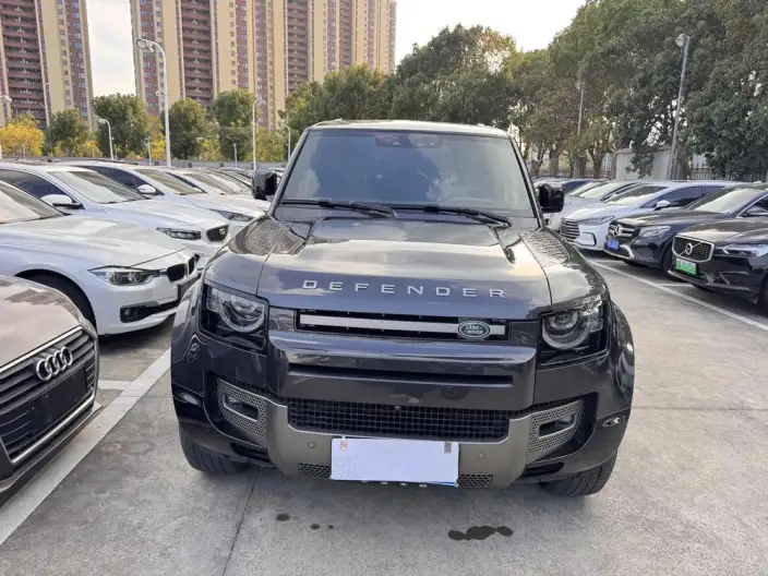 Land Rover Defender 2024 Model 110 3.0T P400 XS