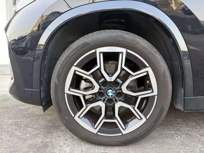BMW X1 2026 Model sDrive25Li X Design Set – фото 8