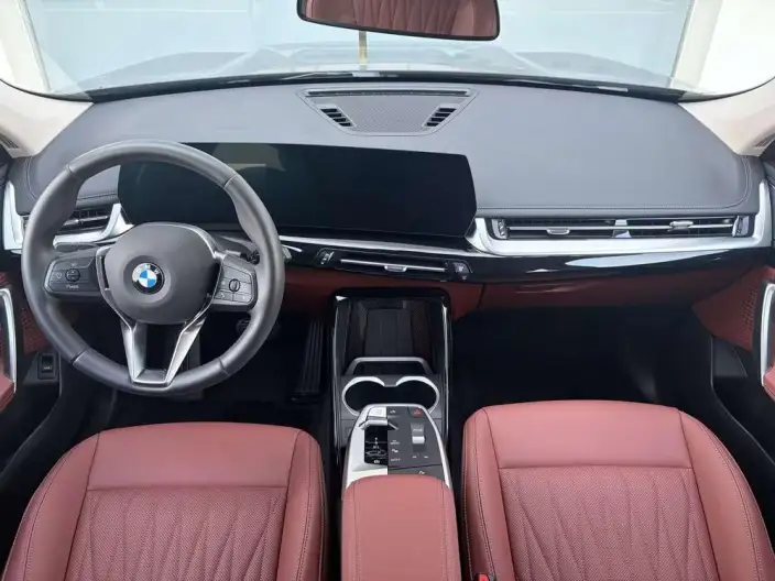 BMW X1 2026 Model sDrive25Li X Design Set – фото 9