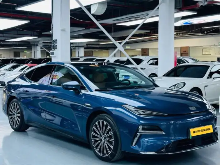 Geely Galaxy E8 PHEV 2025 Model 130km EM-P Galaxy Edition – фото 3