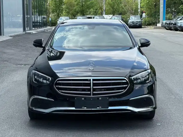 Mercedes-Benz E-Class 2023 Model Facelift E 300 L Fashion Model sedan – фото 2