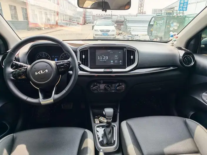 Kia Stonic 2026 Model 1.4L CVT Fun Xiang Edition – фото 8