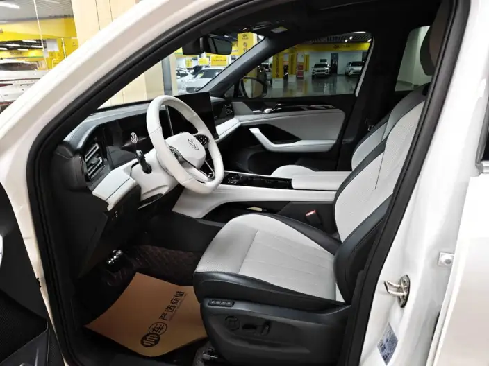 Volkswagen Tiguan L 2024 Model Pro 330TSI 2WD Smart collar Edition – фото 7