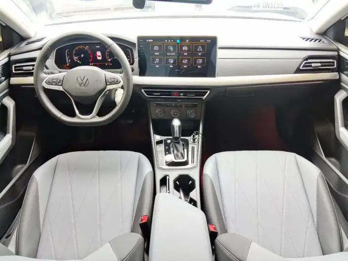 Volkswagen Lavida 2023 Model Facelift 1.5L Automatic Five million editions – фото 7