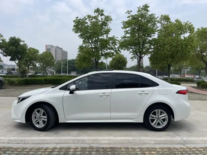 Toyota Levin 2022 Model 185T CVT Deluxe Edition