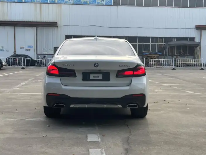 BMW 5 Series 2022 Model Facelift 530Li Leading Model M Sports Set – фото 6