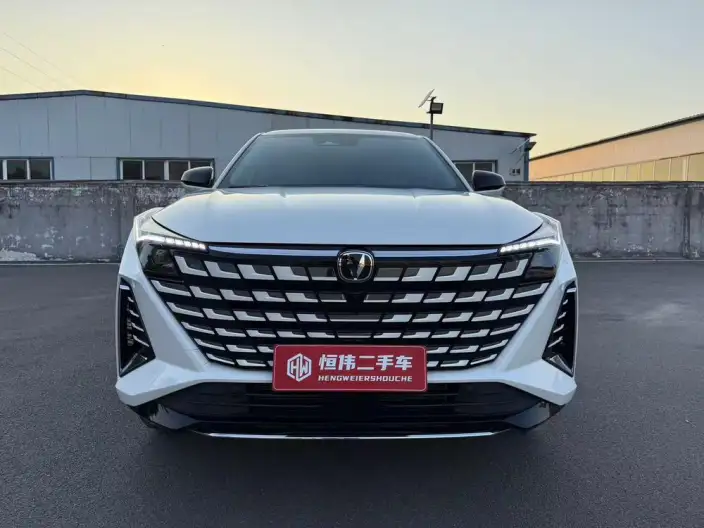 Changan UNI-Z 2025 Model 1.5T DCT Luxury Model