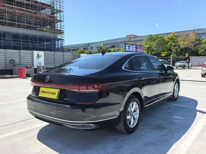 Volkswagen Passat PHEV 2022 Model 430PHEV Hybrid Deluxe Edition – фото 7