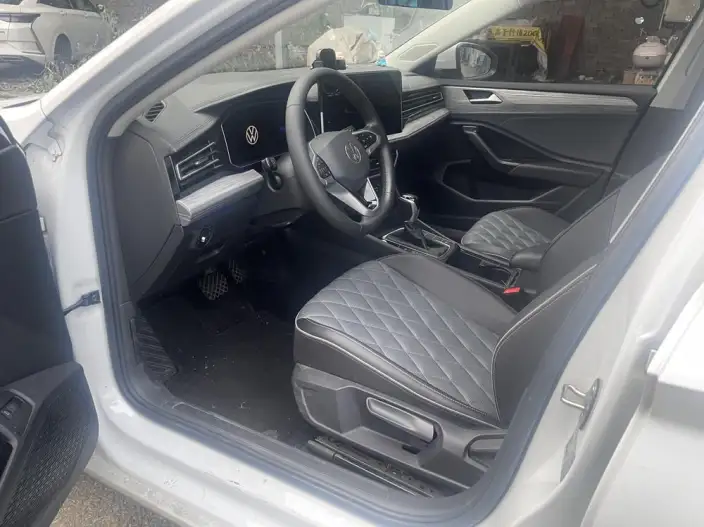 Volkswagen Sagitar 2023 Model 200TSI DSG Beyond Edition – фото 9