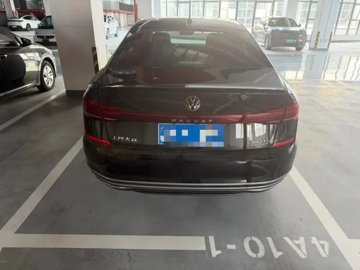 Volkswagen Passat 2024 Model 380TSI Deluxe Edition – фото 5