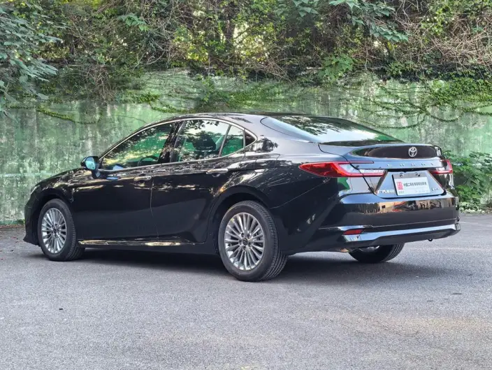 Toyota Camry 2026 Model Hybrid 2.0HGVP Deluxe Edition – фото 5