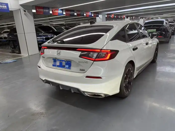 Honda Civic 2023 Model HATCHBACK 240TURBO CVT Extremely sharp version – фото 6
