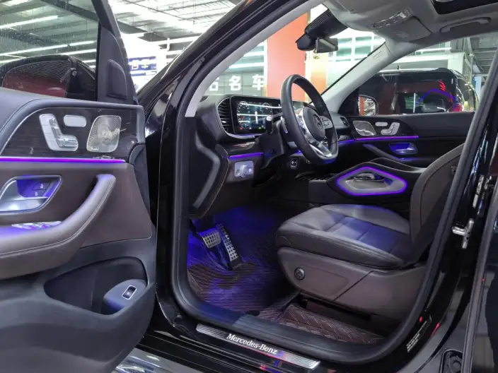 Mercedes-Benz GLS 2023 Model Facelift GLS 450 4MATIC Fashion Model – фото 10