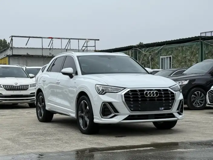 AUDI Q3 2022 Model 35 TFSI Fashion Dynamic Model