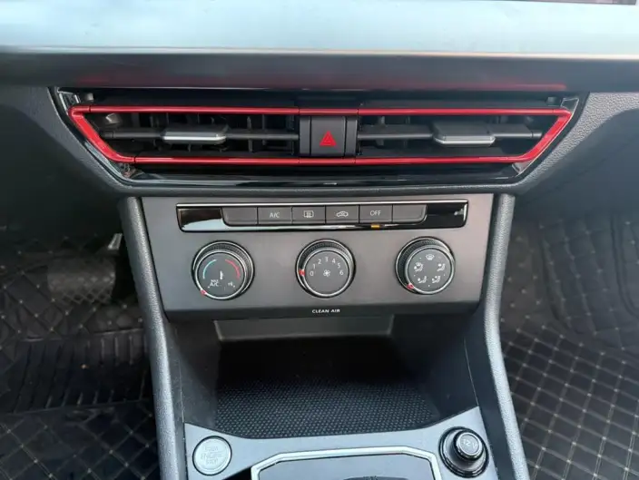 Volkswagen Lavida 2023 Model 300TSI DSG Manyi Edition – фото 9