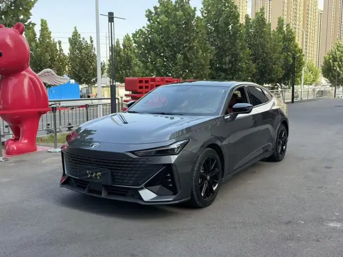 Changan UNI-V 2023 Model 1.5T Noble Model