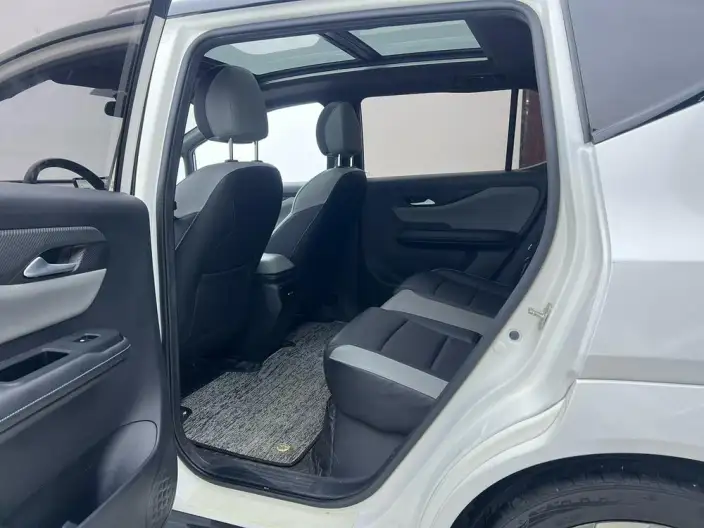 Hechuang Z03 2022 Model 620 Trendy Cool Edition 76.8kWh – фото 9