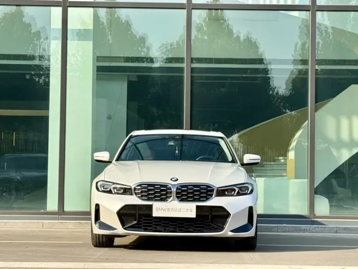 BMW 3 Series 2025 Model 325Li M Sports Set – фото 2