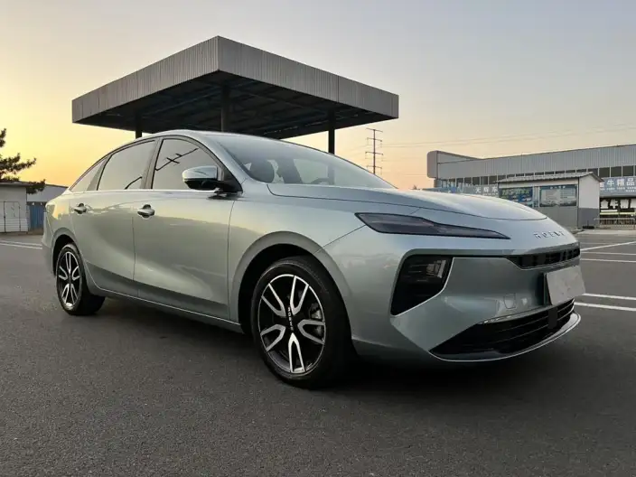 Roewe D6 2025 Model 520km Smart Edition