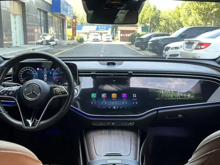Mercedes-Benz E-Class 2024 Model E 300 L Luxury Model sedan – фото 7