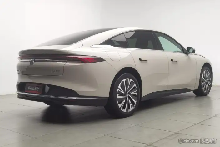 Buick Zhijing Electra L7 2025 Model Extended Range Luxury Edition – фото 4