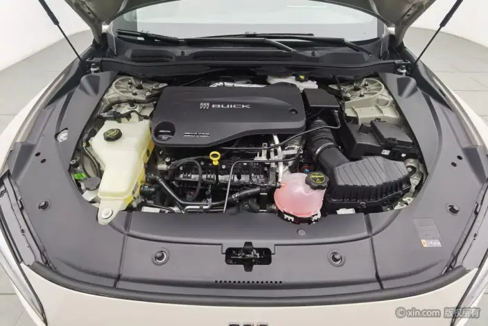 Buick Zhijing Electra L7 2025 Model Extended Range Luxury Edition – фото 5