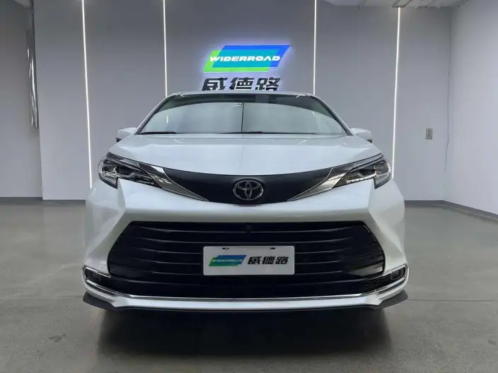 Toyota Sienna 2024 Model Hybrid 2.5L Zhen Xiang Premium Edition – фото 2