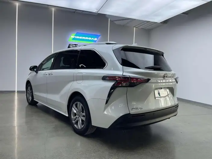 Toyota Sienna 2024 Model Hybrid 2.5L Zhen Xiang Premium Edition – фото 5