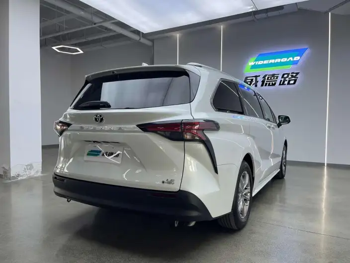 Toyota Sienna 2024 Model Hybrid 2.5L Zhen Xiang Premium Edition – фото 7