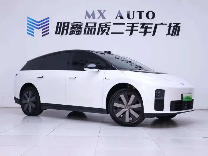 Li Auto i6 2025 Model 4WD Standard Edition – фото 2