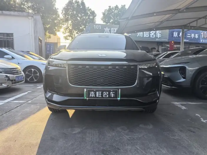 Li Auto ONE 2021 Model Extended Range 6 seat Edition – фото 2