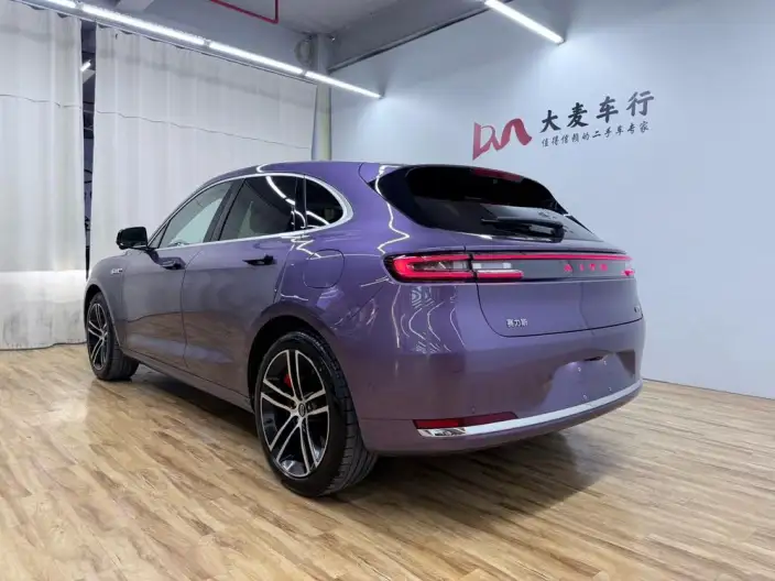 Aito M5 2025 Model Extended Range Ultra 4WD Edition – фото 5