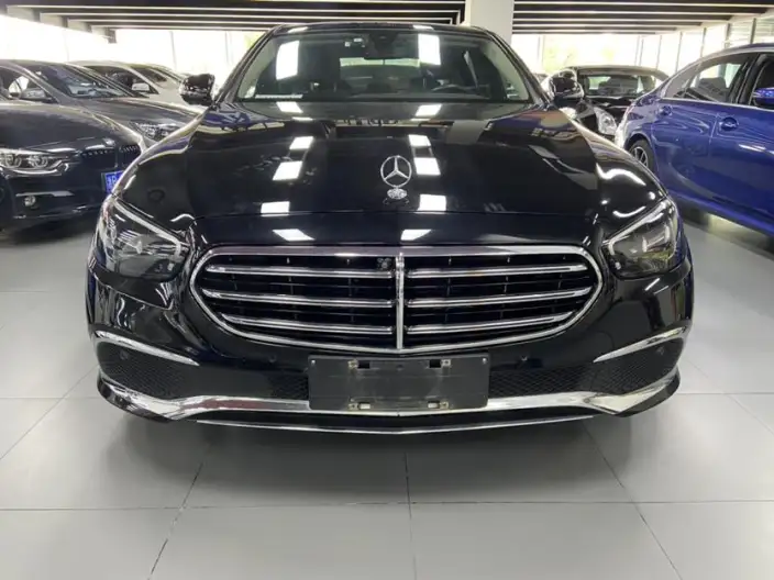 Mercedes-Benz E-Class 2023 Model E 300 L Luxury Model sedan – фото 2