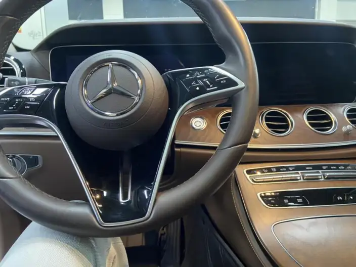 Mercedes-Benz E-Class 2023 Model E 300 L Luxury Model sedan – фото 7