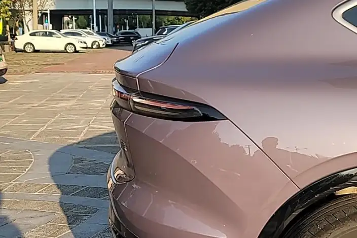 NIO EC6 2025 Model 100kWh – фото 7