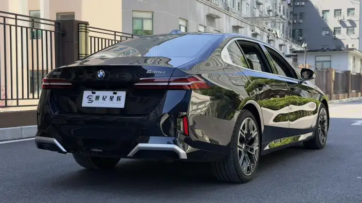 BMW 5 Series 2025 Model 530Li Exclusive Model M Sports Set – фото 6