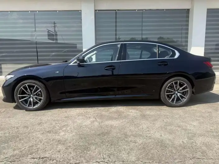 BMW 3 Series 2026 Model 325Li M Sports Set – фото 3