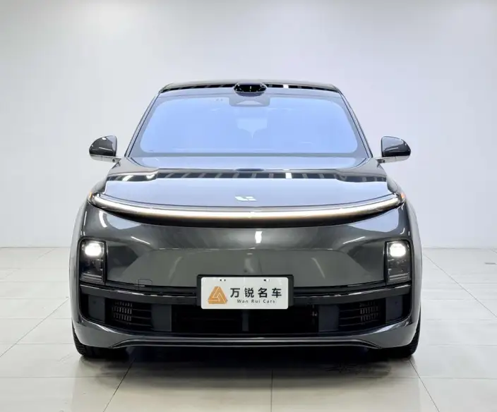 Li Auto L9 2022 Model Max Edition – фото 2