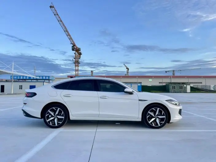 Volkswagen Lamando 2023 Model Volkswagen Lamando L 280TSI DSG Cool spicy version – фото 8