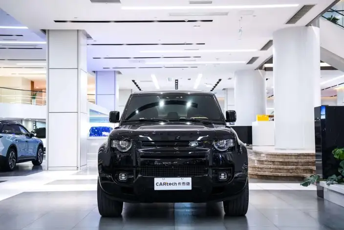 Land Rover Defender 2024 Model 110 3.0T P400 X-Dynamic HSE