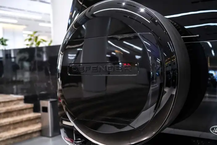 Land Rover Defender 2024 Model 110 3.0T P400 X-Dynamic HSE – фото 10