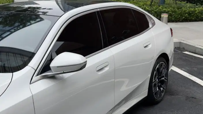 BMW 5 Series 2025 Model 530Li Exclusive Model M Sports Set – фото 10