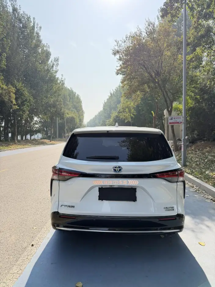 Toyota Sienna 2023 Model Hybrid 2.5L Comfort Edition – фото 6