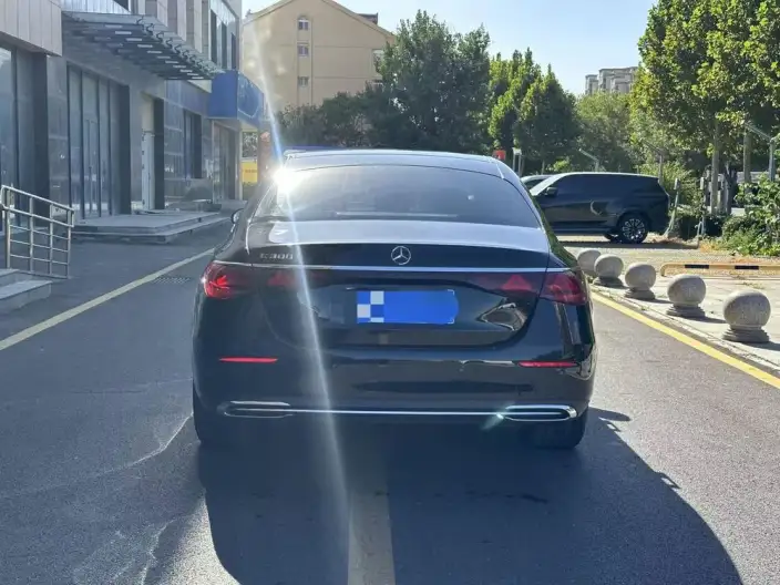 Mercedes-Benz E-Class 2025 Model E 300 L Luxury Model sedan – фото 5